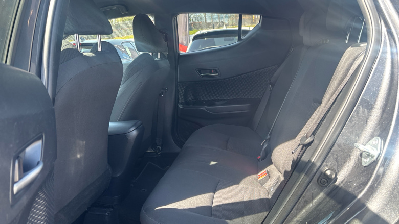 Toyota C-HR 1.8 Hybrid Dynamic 5dr CVT Hybrid Hatchback